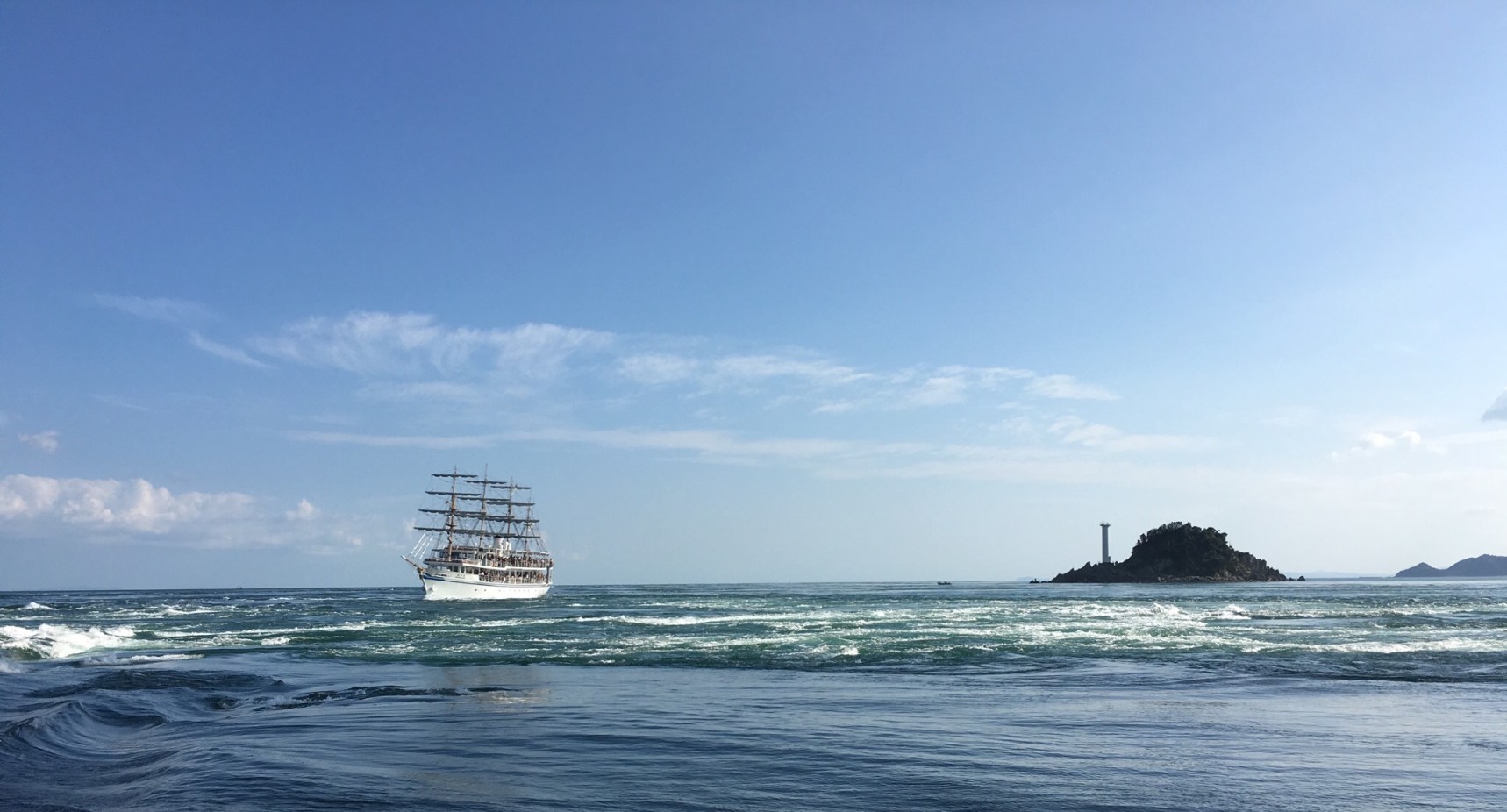 While staying in north-eastern Shikoku I also visited the Naruto Whirlpools. These impressive water features are associated with large tidal movements between the Pacific Ocean and the Inland Sea. The current in the Naruto Strait is the fastest in Japan and the fourth fastest in the world. The whirlpools bring many tourists to Naruto. Around 1853 Hiroshige depicted them in a woodblock print so they have drawn attention for some time. The forces of nature, what I refer to as the elements, are ever present in Japan. During my first 8 days here Typhoon 18 played havoc with flights to and from Okinawa and Mt Aso in Kyushu exhibited its volcanic might again. My previous post 'A destiny drawn by nature' explores how their connections to the environment have helped shaped the people of Japan.